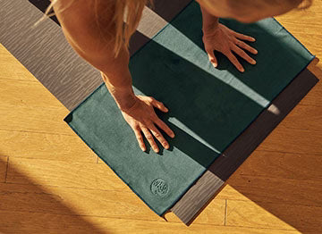 eQua® Yoga Hand Towel